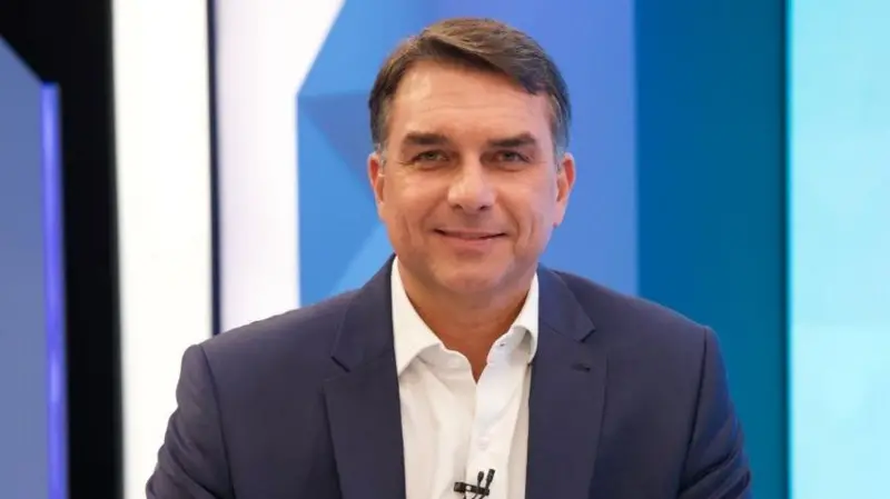 Brasil sem Fila: Flávio Bolsonaro apresenta proposta para enfrentar a burocracia e devolver tempo ao brasileiro