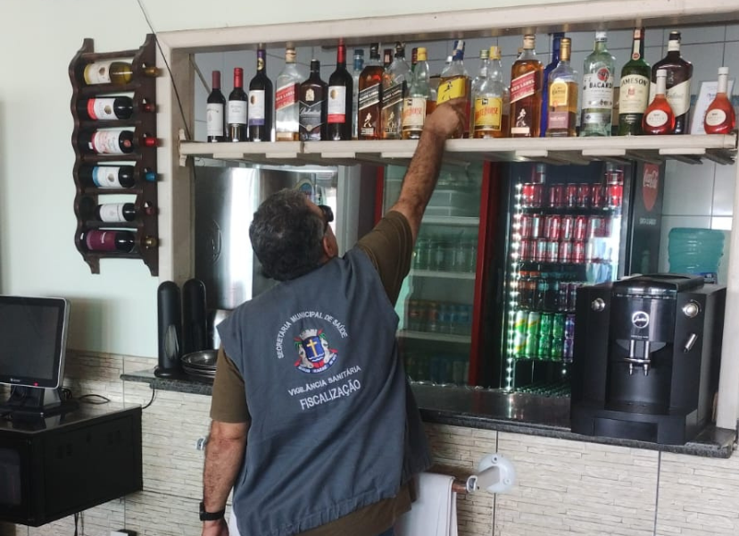 Metanol: Prefeitura de Macaé realiza fiscalização em bares, depósitos de bebidas e restaurantes